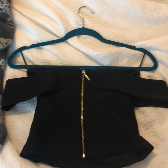 Black express off the shoulder top - Picture 2 of 4